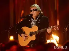 Китарата на Хосе Фелисиано замлъкна завинаги след катастрофа