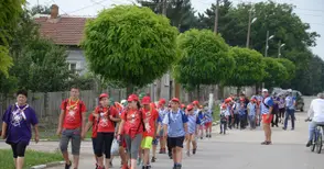 Скаути от Русе, Варна и Елена чистиха  брега на Дунав и ядоха рибена чорба