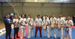 Каратистите на „Ипон“  със злато и 4 вицетитли
