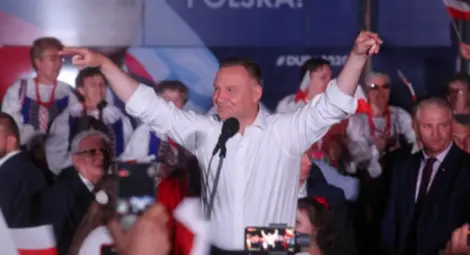 Анджей Дуда води на президентските избори в Полша Анджей Дуда води на президентските избори в Полша