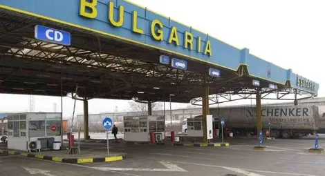 Висшистка от Констанца с условна присъда за близо бак цигари