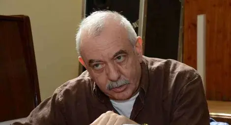 Владимир Дановски провокира с пиеса ученици в Дойче шуле