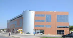 Ямболска фирма даде близо милион за 50% от пустеещия „Дунав мол“