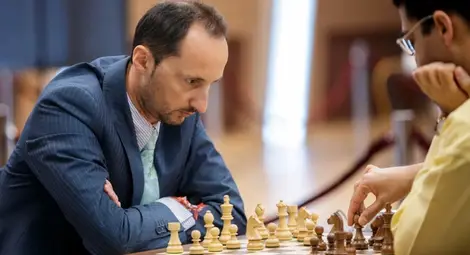 Веселен Топалов започна със загуба турнира на претендентите в Москва Веселен Топалов започна със загуба турнира на претендентите в Москва