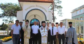 Владиката освети новия параклис  „Рождество Богородично“ в Борово