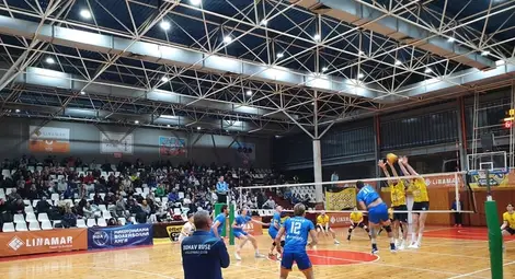 Волейболистите запазиха мястото си в Супер Волей