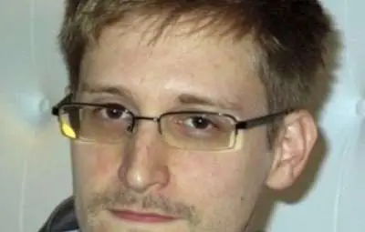 &bdquo;Гардиън&rdquo; призна защо унищожи дискове на Сноудън