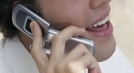 Трите мобилни оператора отиват на съд заради високи неустойки за клиентите