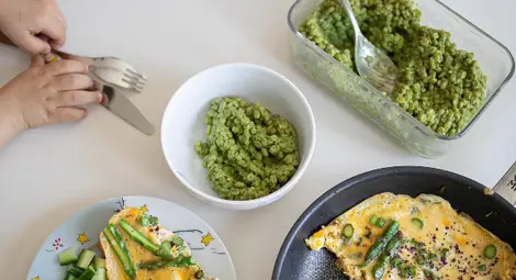 51 рецепти от български родители в безплатна книга за детско балансирано хранене на Нестле България