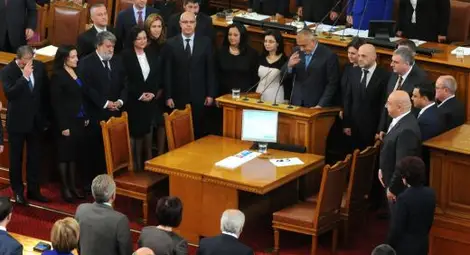 Следващите часове са решаващи за България!