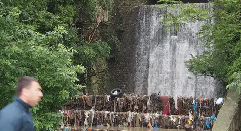 Тонове мръсотия се влива в морето на Варна