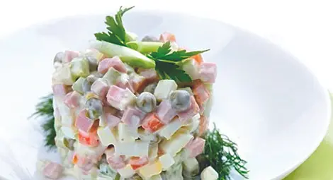 ПОПИТАЙ EDEA: Каква е историята на Руската салата