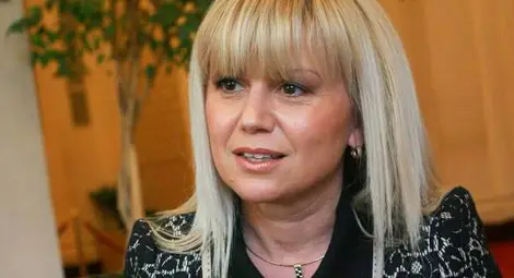 Светлана Ангелова: На този етап няма да прехвърля парите си в НОИ Светлана Ангелова: На този етап няма да прехвърля парите си в НОИ