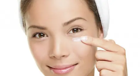 Експериментален крем топи торбичките под очите