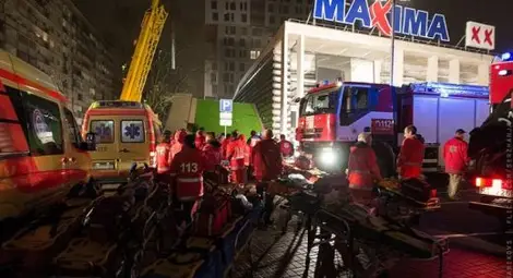 Премиерът на Латвия подаде оставка заради срутения търговски център