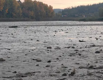 Тодор Бонев: Искам да знам чие решение съсипа езерото в Николово