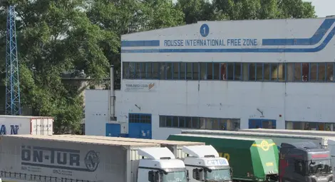 Смяната на борда на Свободна  зона забуксува в съда