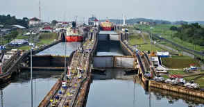 Врата между два океана