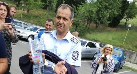 Шефът на КАТ-Благоевград си тръгна от работа с белезници