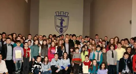 Даровити деца получиха награди от кмета Пламен Стоилов /галерия/