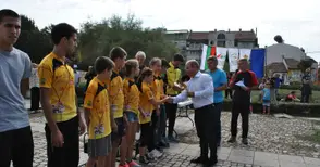 Стоилов награди медалистите в празник на ориентировачите