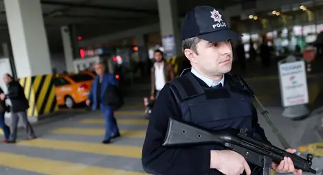 В Турция заловиха група атентатори и кола-бомба В Турция заловиха група атентатори и кола-бомба