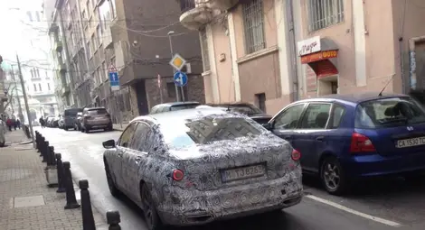 Прототип на BMW в центъра на София /галерия/