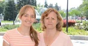 Моника от Дубай със сандровска носия представи Варна в Копривщица