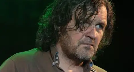 Кустурица прати два вертолета към пострадалите от наводнения райони в Сърбия