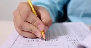 Национално външно оценяване след 10 клас: Над два пъти разлика по български език и математика между Русе и Ветово