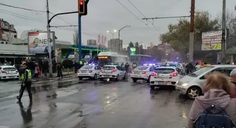 15-годишен предизвикал катастрофата с 12 коли в София, един човек е в Пирогов