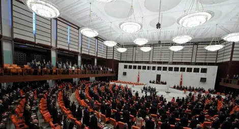 В турския парламент за първи път влизат роми и язиди