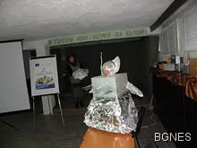 Говорещ робот от авточасти конструираха ученици от Петрич