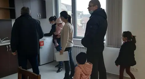 Социалният блок в жк "Родина 3" в Русе посрещна първите новодомци
