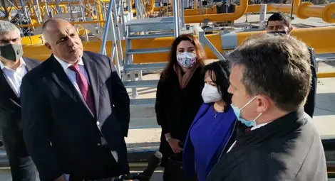 Премиерът инспектира компресорната станция при Петрич, през която България ще получава газ от Азербайджан.