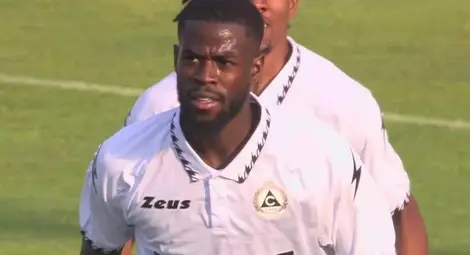 В &bdquo;Левски&ldquo; я измислиха - пратиха под наем във Враца талантливия Преслав Бачев и извадиха пари за новата звезда Карл Фабиен. Снимка: Интернет