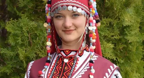 Росица Стоянова, пременена като лазарка