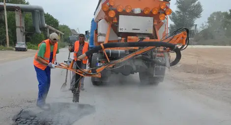 Нова машина запечатва улични дупки за 5 минути