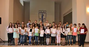 39 отличници със специални грамоти за 24 май