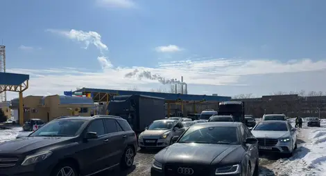 Леките автомобили преминават с приоритет през Дунав мост при Русе Леките автомобили преминават с приоритет през Дунав мост при Русе