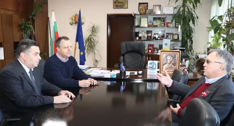 Йордан Баев представи история, извлечена  от 70 хиляди страници документи