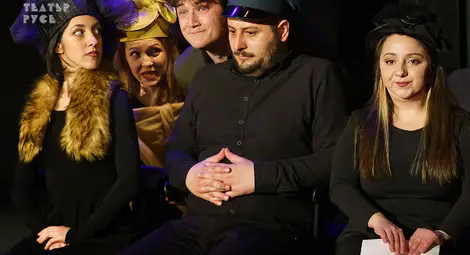 Комедията &bdquo;Чехов търси талант&ldquo; и класиката &bdquo;Пинокио&ldquo; оживяват тази седмица на сцена в Русе