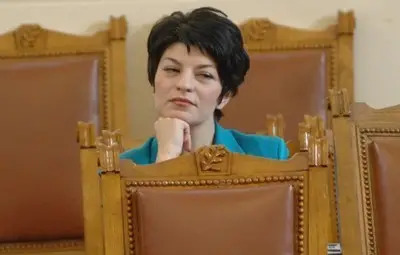 Десислава Атанасова: Провокатори и платени агитки ще се включат в насрочения протест пред НС