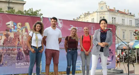 Наградиха майсторите на  3D приказките на площада