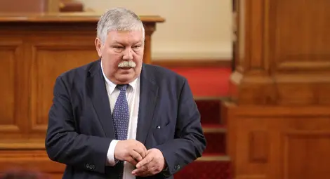 Ген. Тонев: Проблемът на здравеопазването в България не е броят на лекарите, а тяхната квалификация