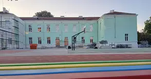 Над 60 деца отписани от „Отец Паисий“ дни преди първия звънец заради неуредици с ремонта