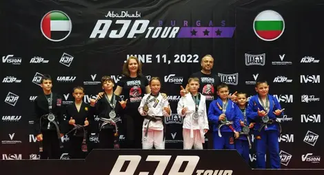 Дете от Украйна спечели първия си медал като част от тима на &bdquo;Хелиос&ldquo;