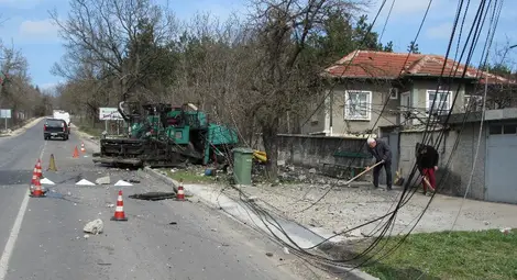 Очевидка на инцидента с двама пострадали в Басарбово: Човекът ей тук беше целият в кръв, едва го извадиха