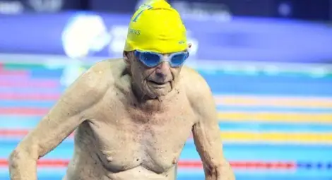 99-годишен австралиец подобри световен рекорд по плуване
