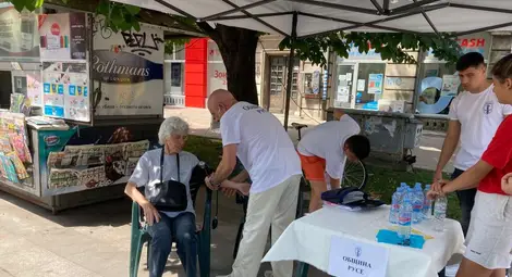 В първия ден на горещниците температурата стигна 37 градуса